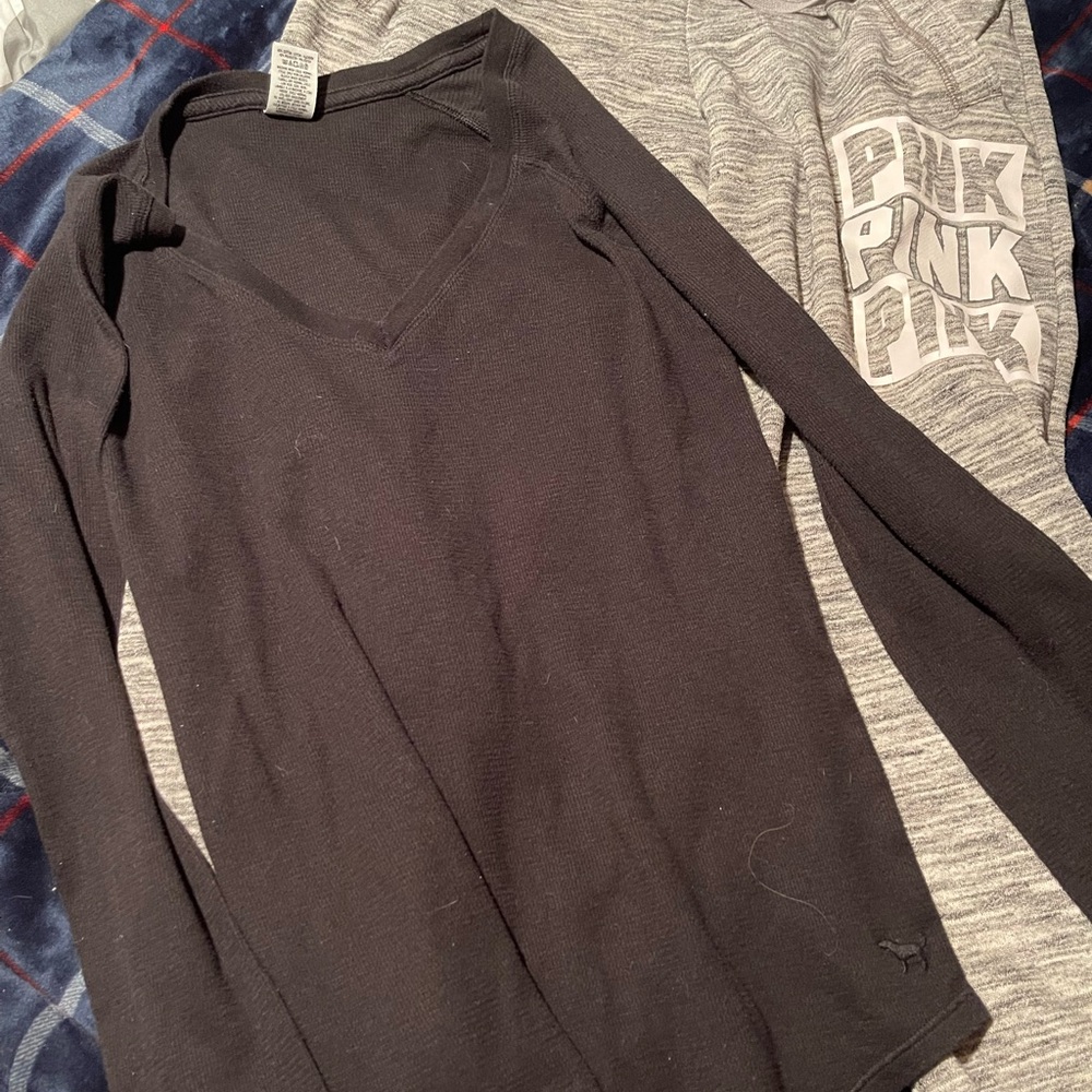 Victoria Secret Pink 2 piece jogger set size shirt medium and pants small